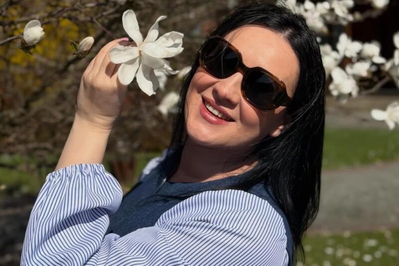 Відома українська ведуча вагітна первістком