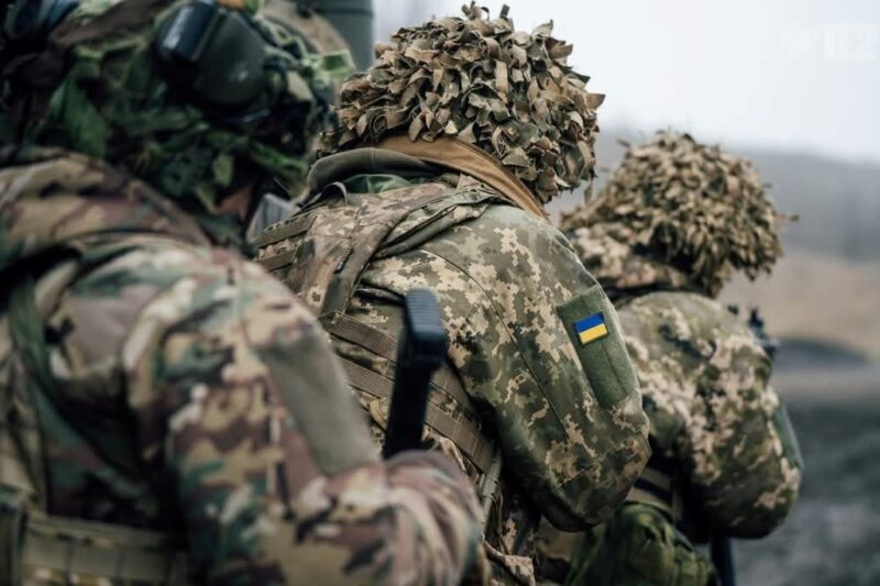 Зеленський ініціював продовження воєнного стану