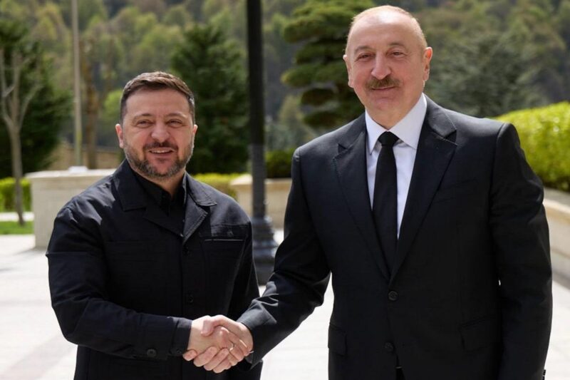 Зеленський прибув з візитом в Азербайджан