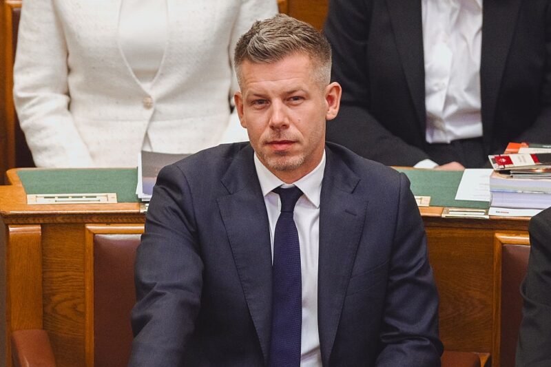 Мадяр закликав президента Угорщини піти у відставку