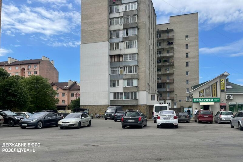 На Тернопільщині посадовець переоформив землі оборонного підприємства