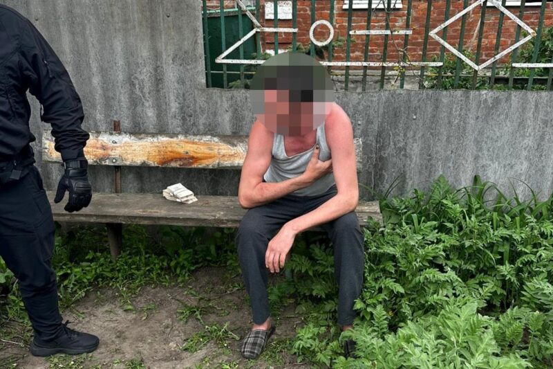 П&rsquo;яного посадовця Держгеокадастру затримали на хабарі