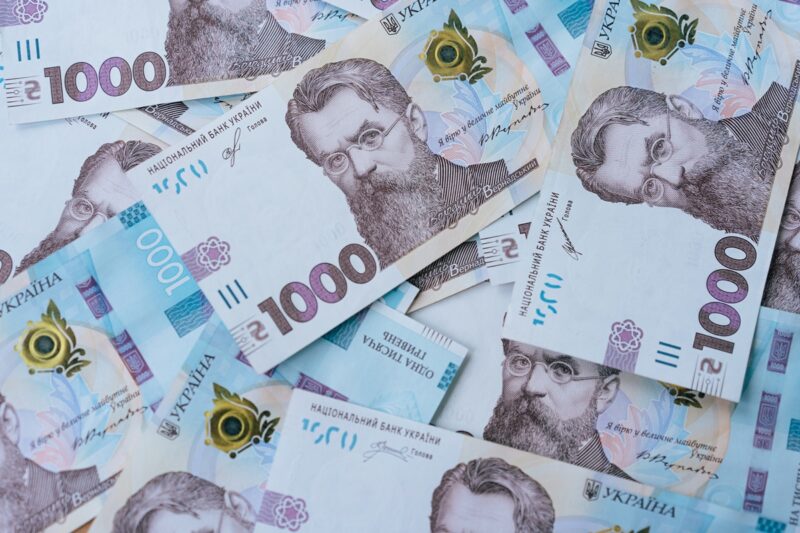 Податкова у квітні перевиконала “план” на 4,2%