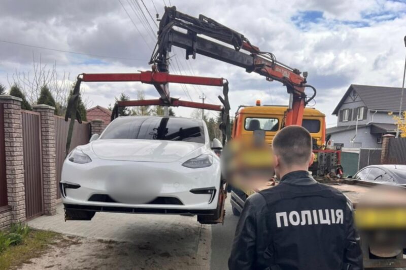 Поліція провела десятки обшуків у керівників ТЦК
