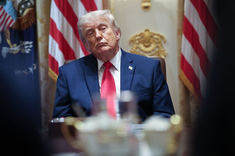 Рейтинг Трампа впав до рекордного мінімуму