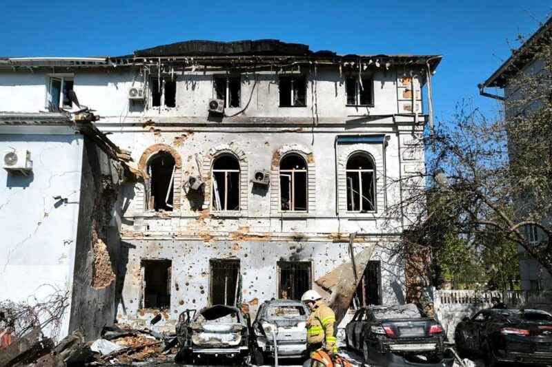 “Шахед” вдарив по центру Чернігова, є поранені