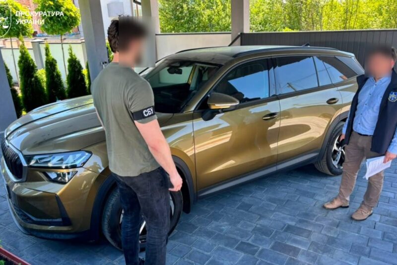 Топпосадовці Франківщини організували схему на будівельних дозволах