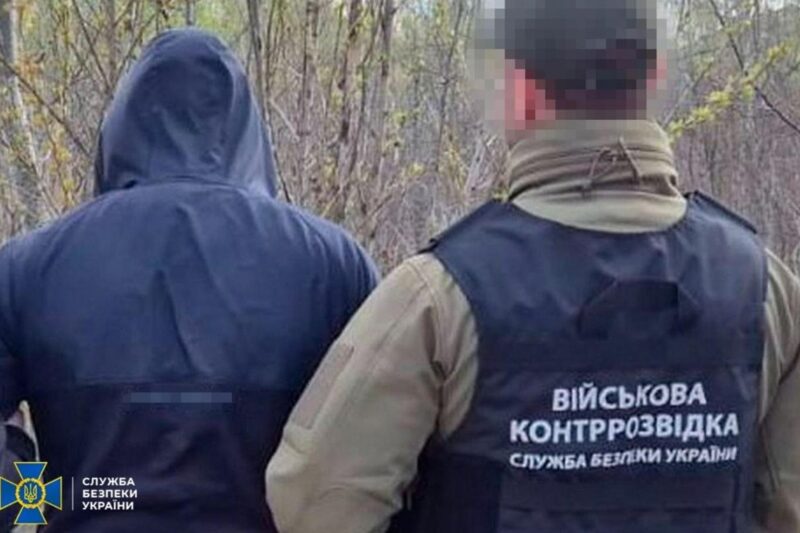 У Харкові безробітний спалив позашляховики ЗСУ