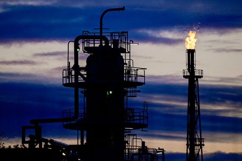 Україна подвоїла кількість атак на російські НПЗ
