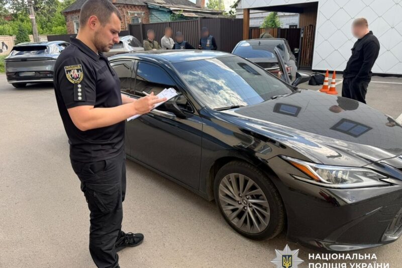 Українські шахраї оформили мільйонні кредити на громадян Латвії