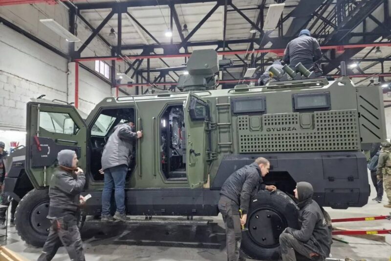В Києві суд арештував майно постачальника бронетехніки для ЗСУ
