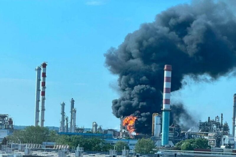 В Угорщині стався вибух на НПЗ, є жертви