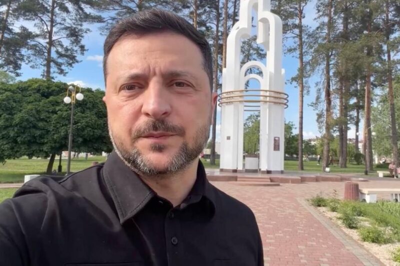 Загроза з Білорусі: Зеленський прибув у Славутич
