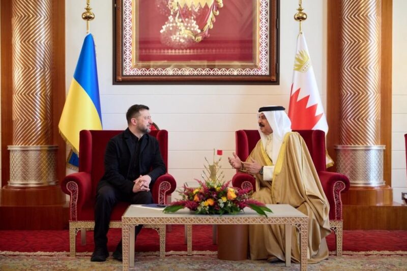 Зеленський проводить переговори в Бахрейні