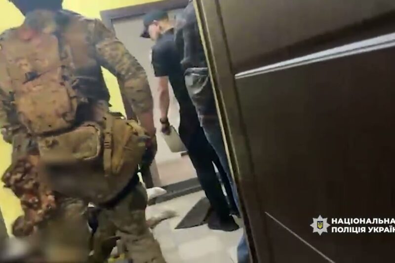 Поліція викрила шахрайську схему псевдоінвестування, жертвами якої стали громадяни Чехії