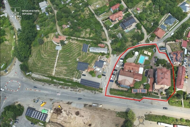Депутату Ужгородської міськради повідомлено про підозру через недостовірне декларування на 78 млн