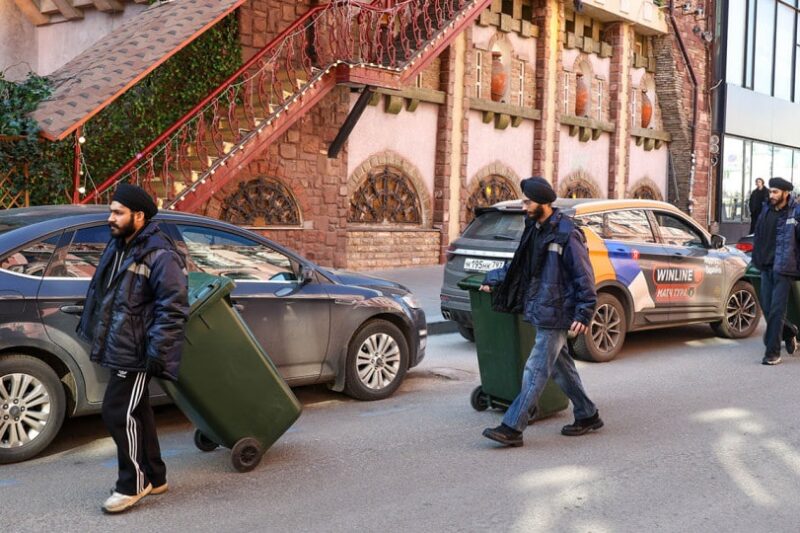Тиха революція праці: у Росії різко зріс попит на мігрантів з Індії