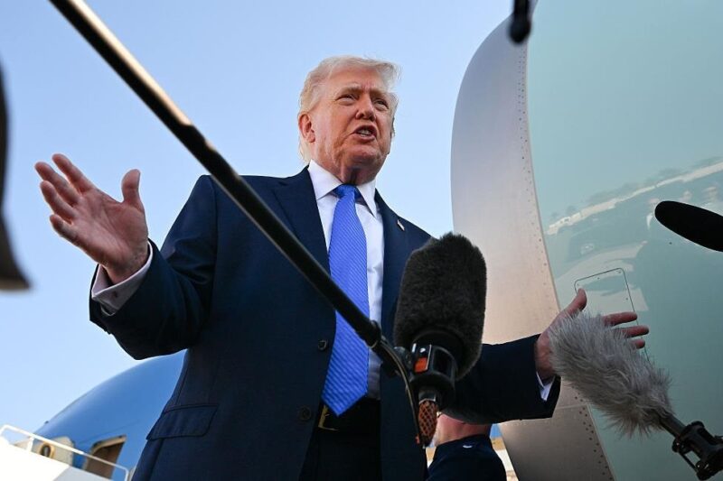 Трамп анонсував “дуже сильний” удар по Ірану