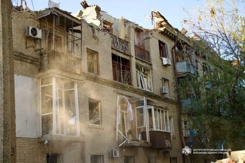 У Дніпрі з-під завалів дістали тіло дитини