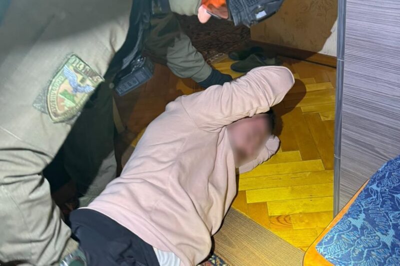 У Львові затримали чоловіка, який напав з ножем на військового ТЦК