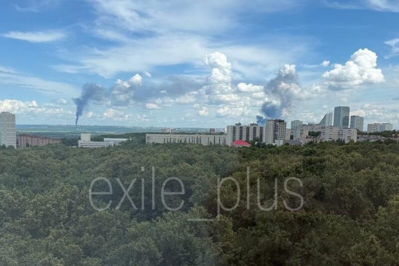 В російській Уфі пролунали вибухи на НПЗ