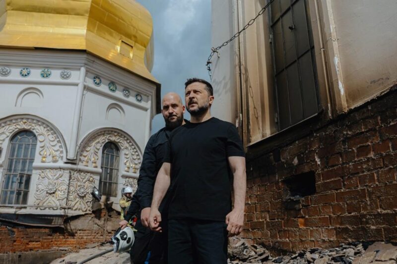 Зеленський пообіцяв відповідь на масовану атаку РФ