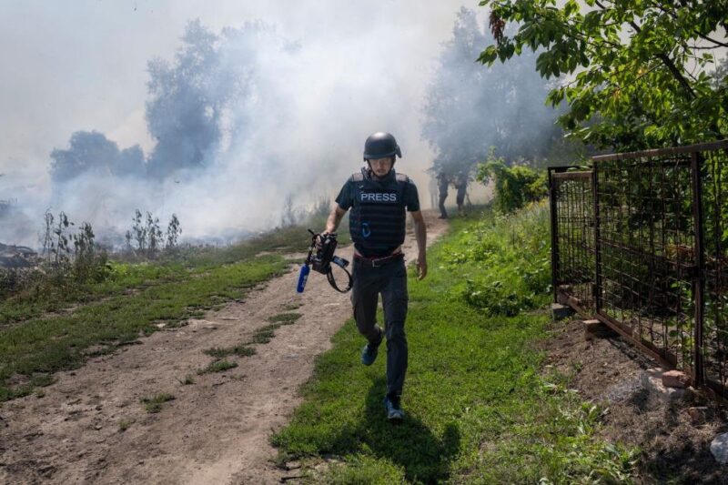 Зеленський привітав журналістів з професійним святом