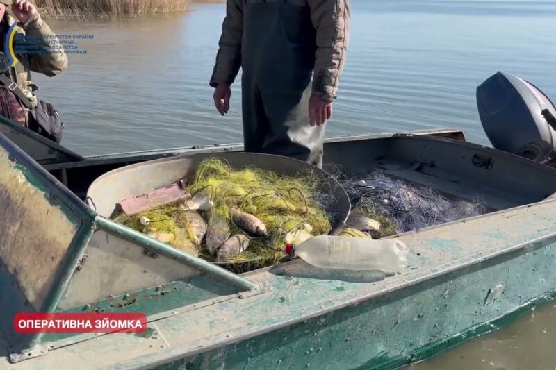 Підсумки першого місяця нерестової заборони