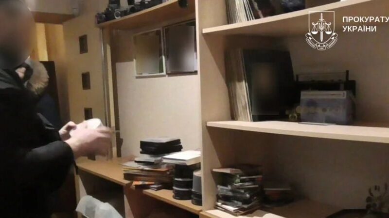 На Полтавщині фотограф із громадянством РФ розбещував дітей