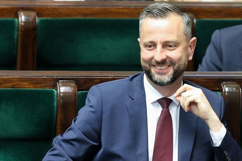 Польща прагне розміщення центру управління паливопроводами НАТО