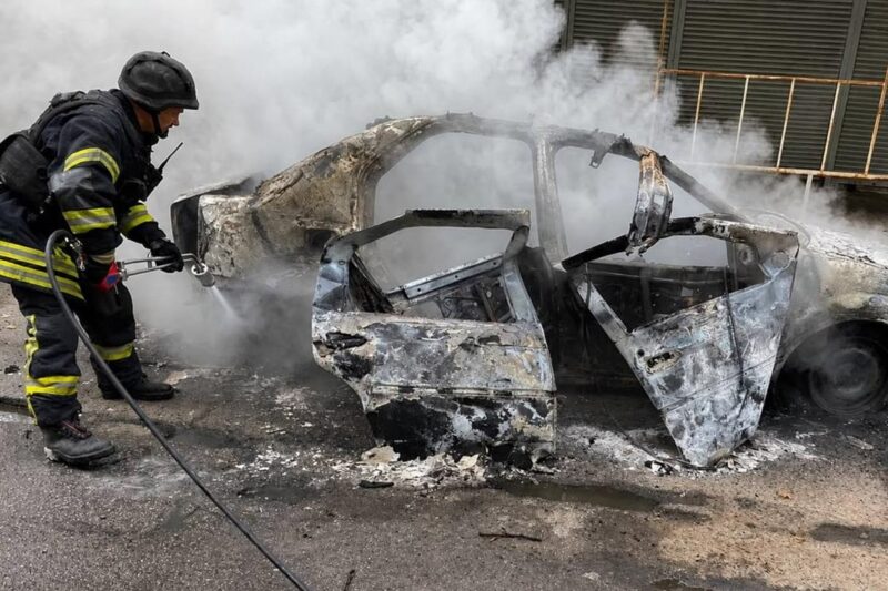 Росіяни вдарили дроном по авто в Херсоні: є жертви