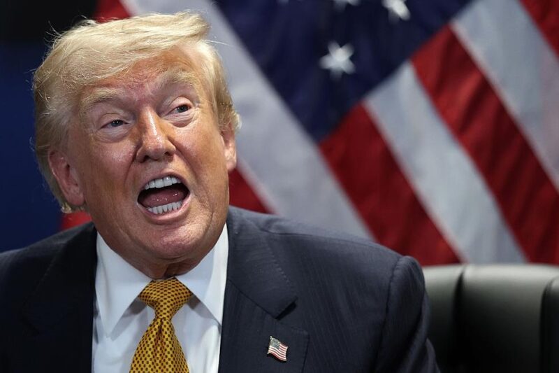 Трамп заявив, що США контролюватимуть Ормуз