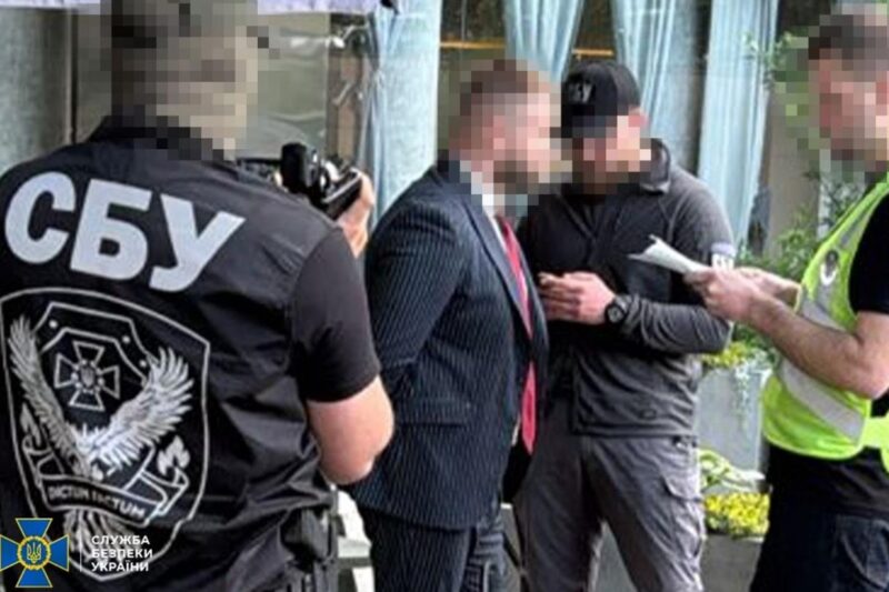 У Києві затримали адвоката на хабарі у $30 тисяч
