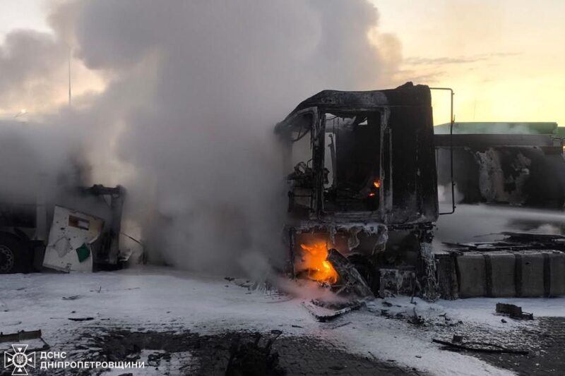 Удари по АЗС на Дніпропетровщині: з’явилися фото наслідків