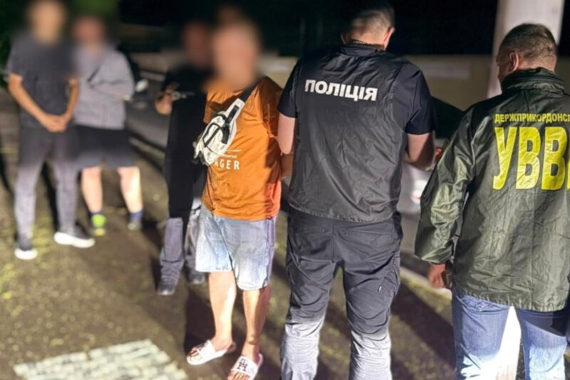 В Одеській області ухилянти тікали за кордон під виглядом моряків