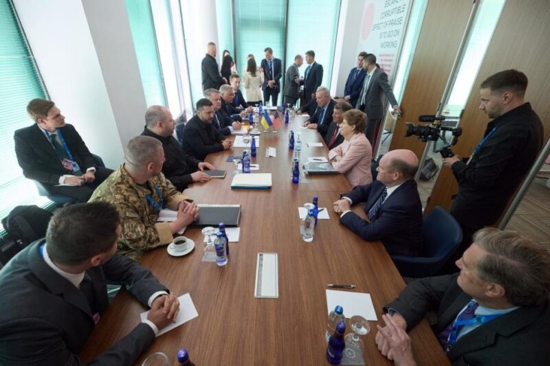 Зеленський обговорив з делегацією Конгресу США постачання ракет для Patriot