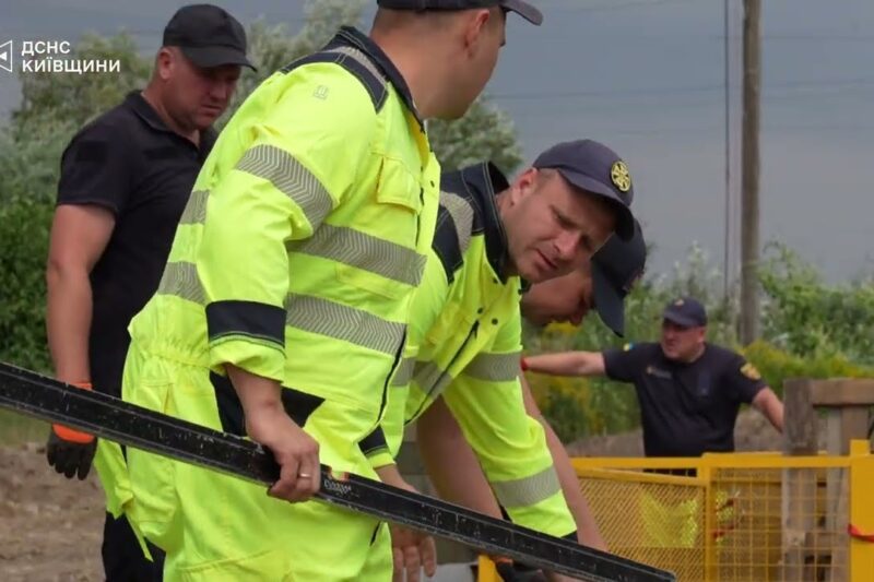 Київщина: інженерні підрозділи ДСНС відпрацювали готовність до відновлення транспортного сполучення