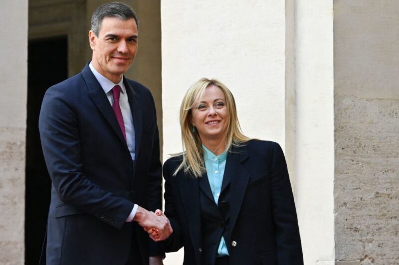 Іспанія пригрозила Італії “відповісти” на прикордонний контроль