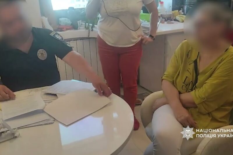 У Києві поліція викрила мережу фіктивного працевлаштування у приватних ліцеях: 25 підозрюваних