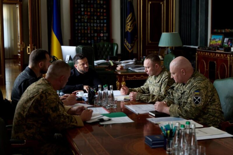 Кадрові рішення посилять оборону – Зеленський