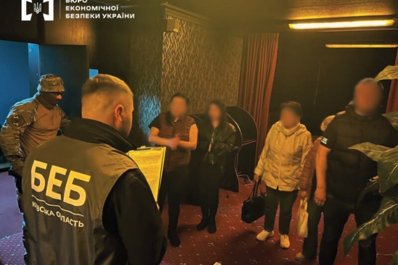 Казино у житлових будинках: БЕБ викрило нелегальний бізнес на Київщині