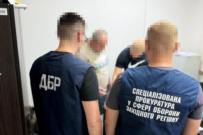 На Прикарпатті п’яний офіцер ТЦК побив солдата