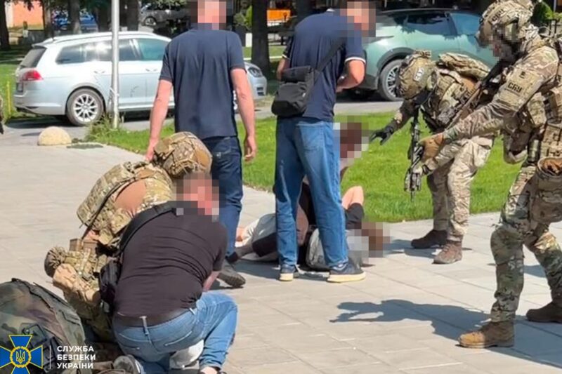 Підпал електропідстанції у Чернівцях: СБУ затримала двох агентів