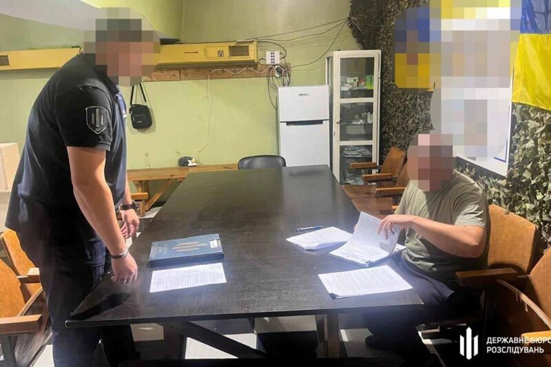 Продавали тилові посади за $3000: на Кіровоградщині викрили двох військових