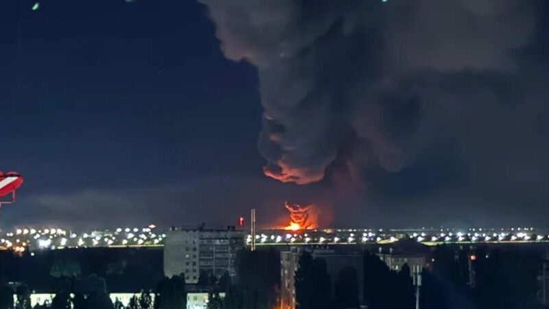 Супутники показали масштаб пожежі на Wildberries у РФ