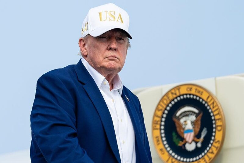 Трамп пояснив, чому таємно змінив літак після саміту НАТО