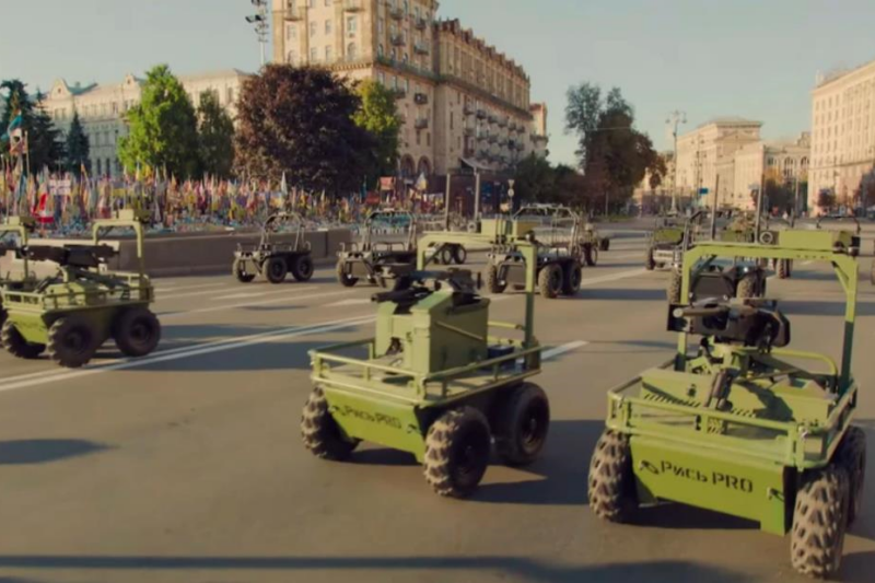 У Києві провели парад дронів до Дня Незалежності