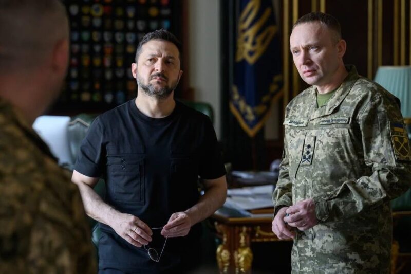 Зеленський обговорив із Драпатим оборону Донеччини